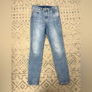 H&M super skinny, high-rise jeans, size 28